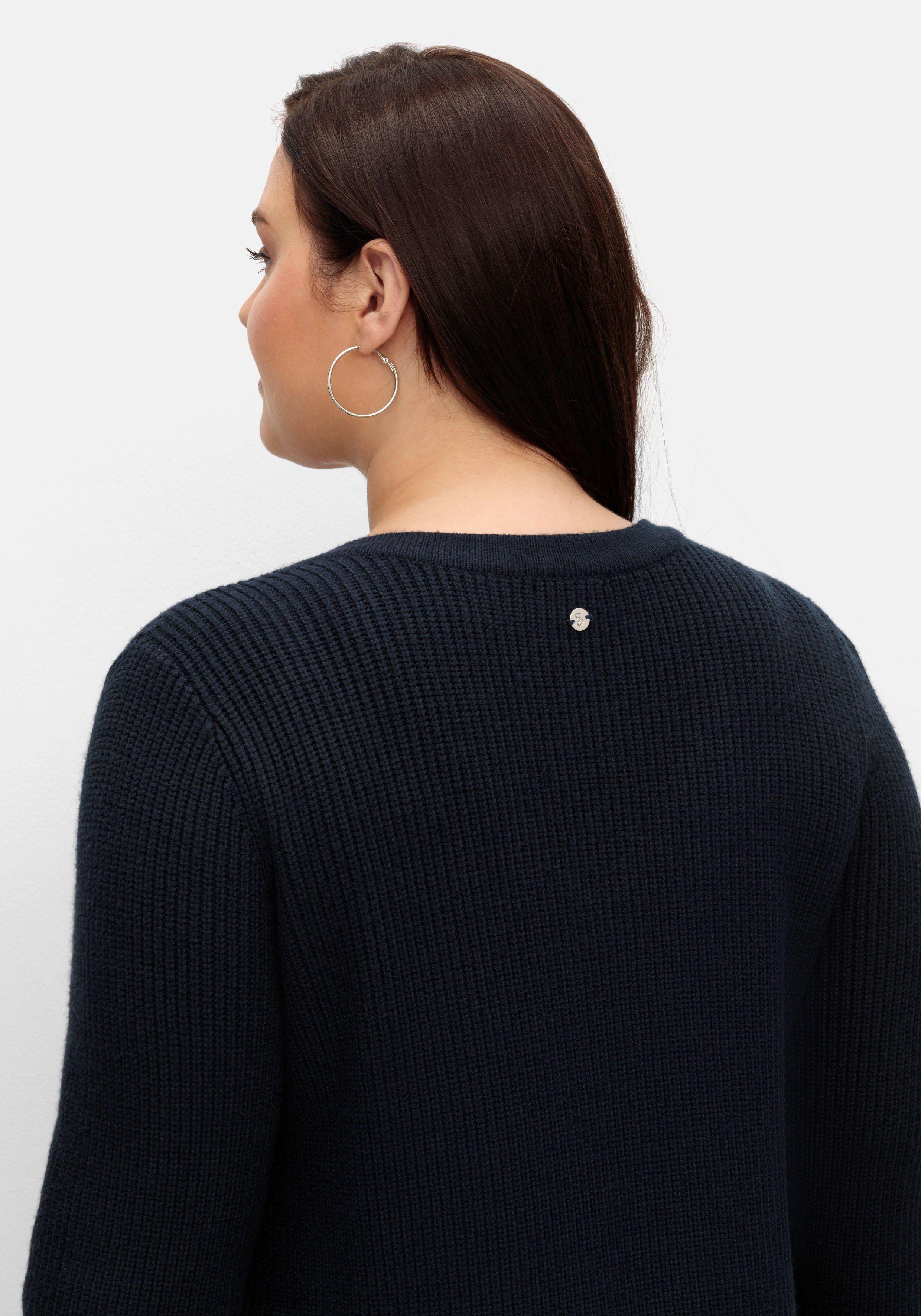 Pullover im Patentstrickmuster, in leichter A-Linie