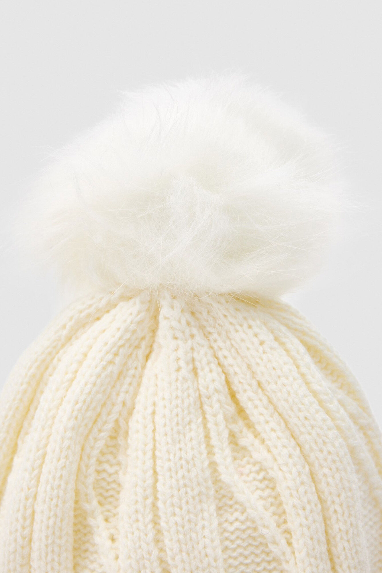 Chapéu com pompom
