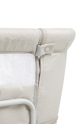 Beemoo CARE 2-i-1 Bedside Crib & Lekegrind, Light Grey