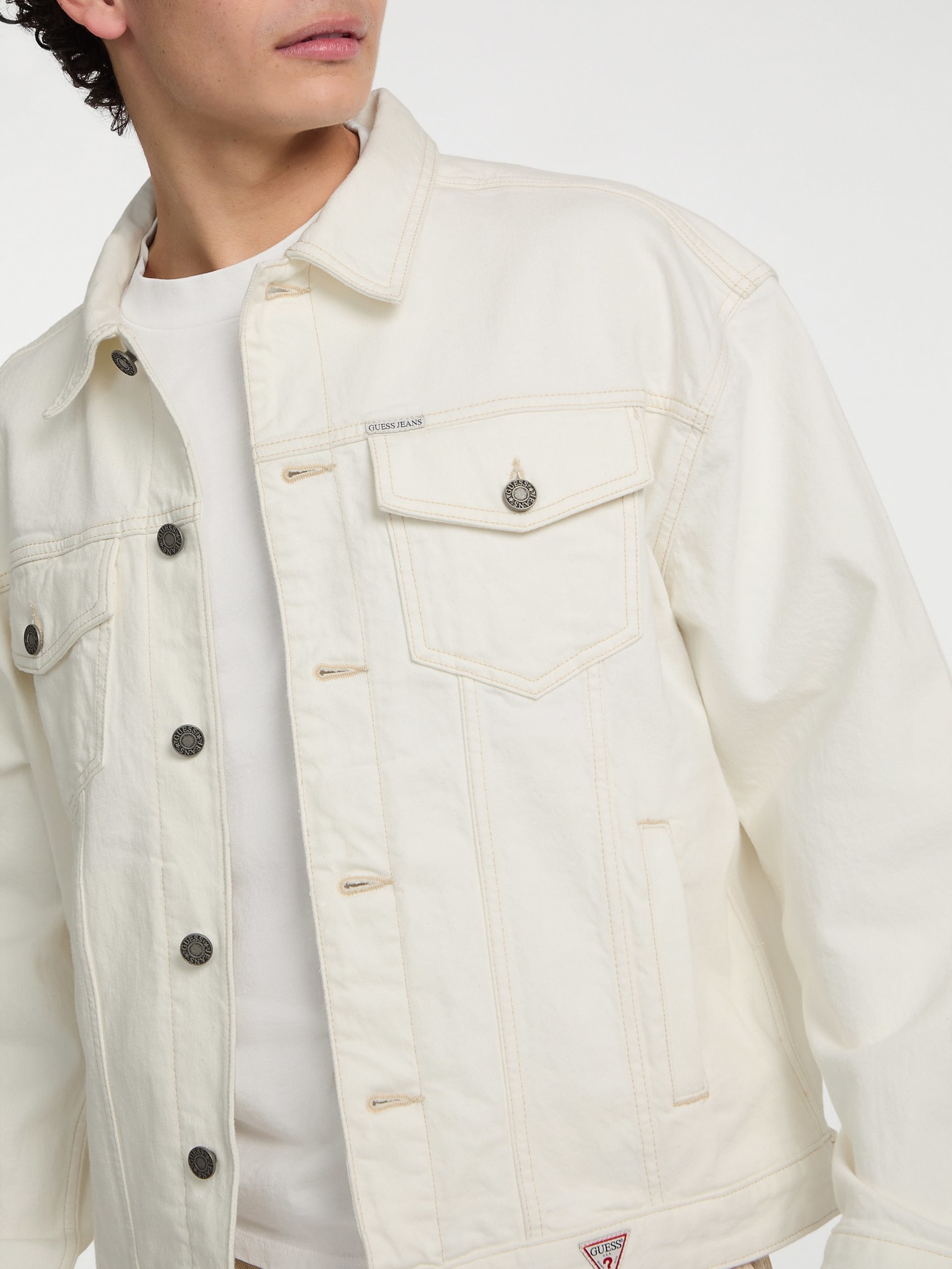 Jaqueta jeans oversized estilo caminhoneiro