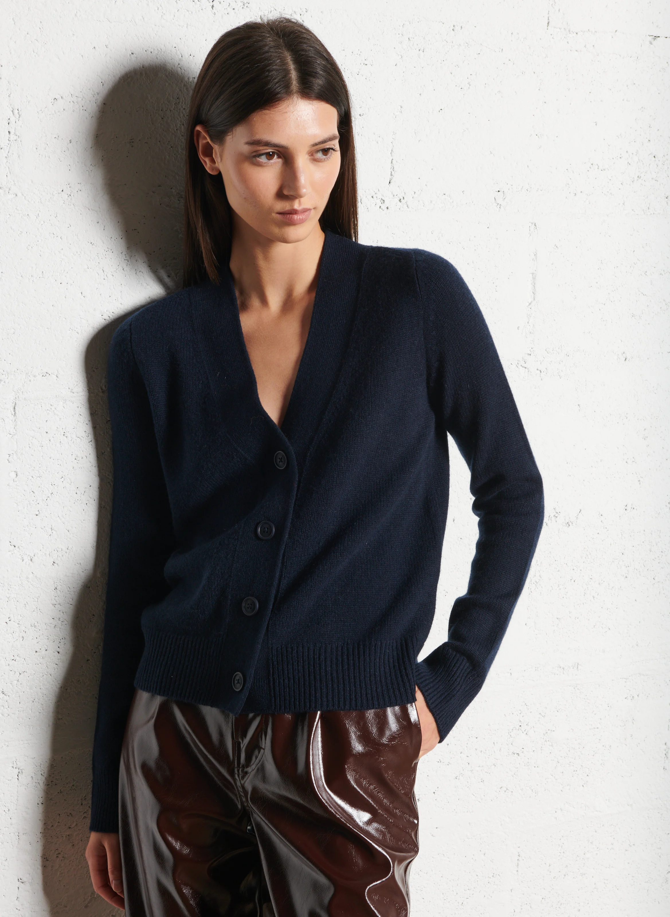 SARAH - Gilet droit col V en cachemire | Bleu