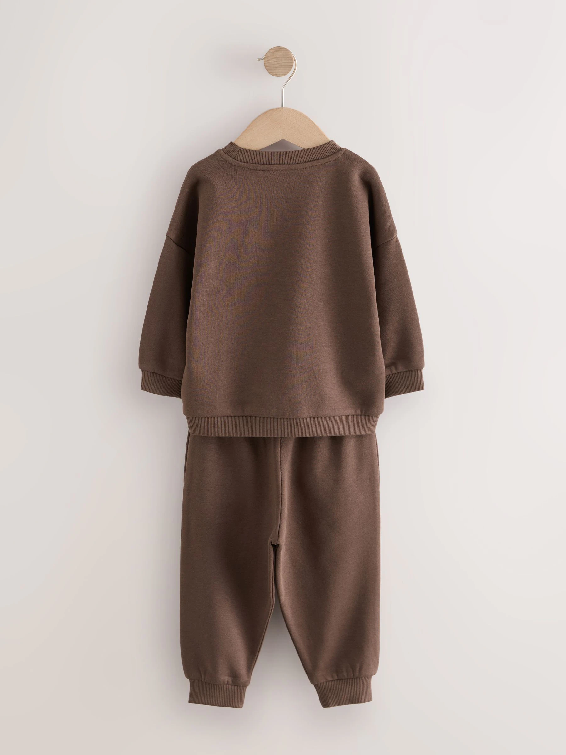 Chocoladebruin - Bedrukte set van sweater met ronde hals en joggingbroek (3mnd-7jr)