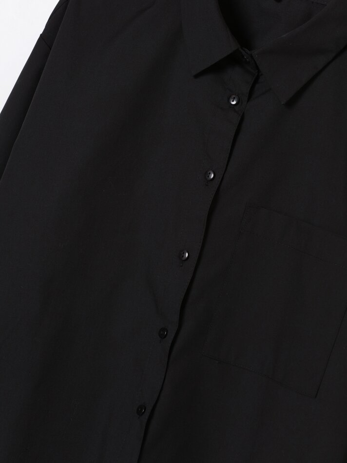 Camisa básica com bolso - Preta