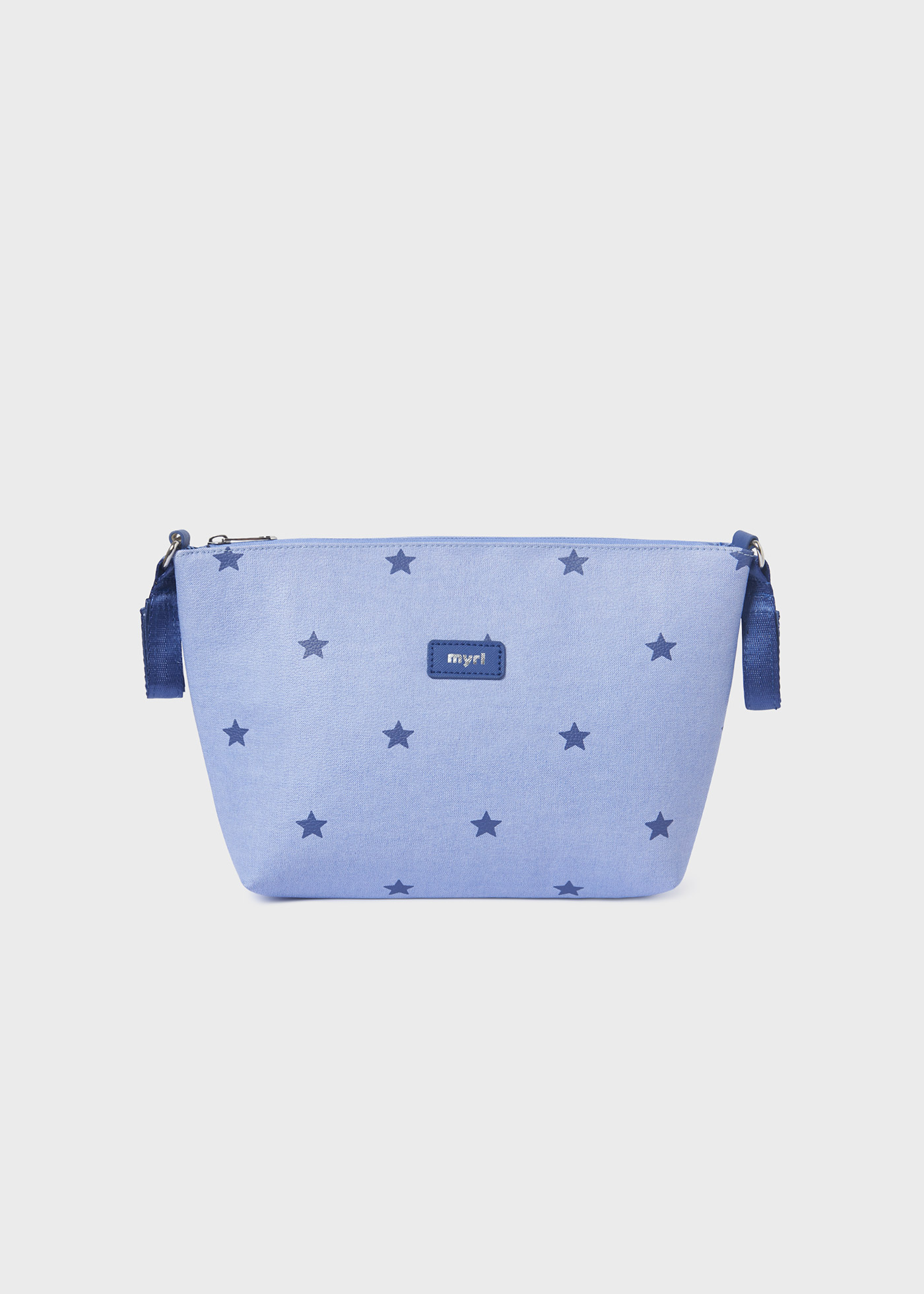 Nécessaire para bebê com fecho de velcro.