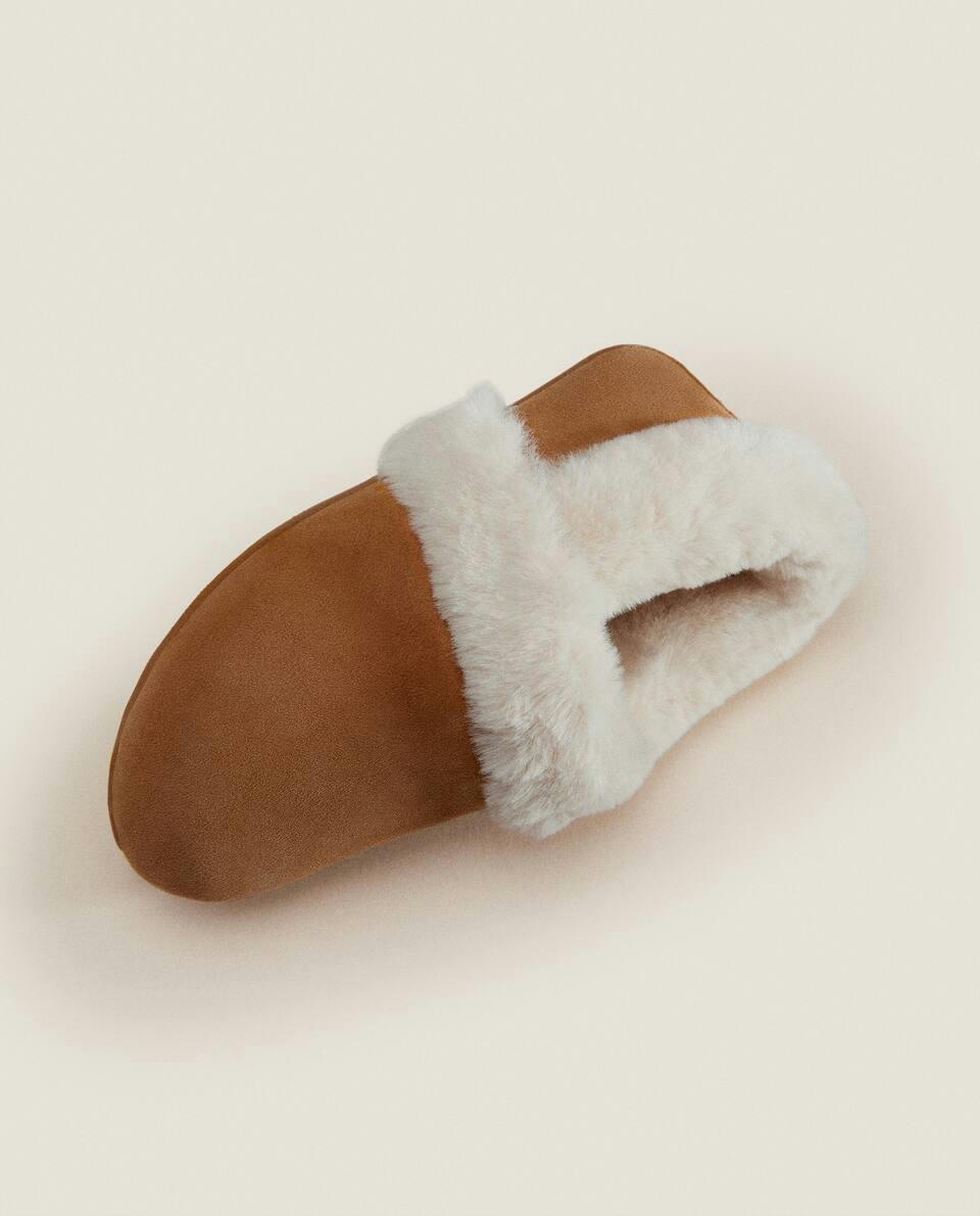 Pantufas de couro com forro de pele sintética