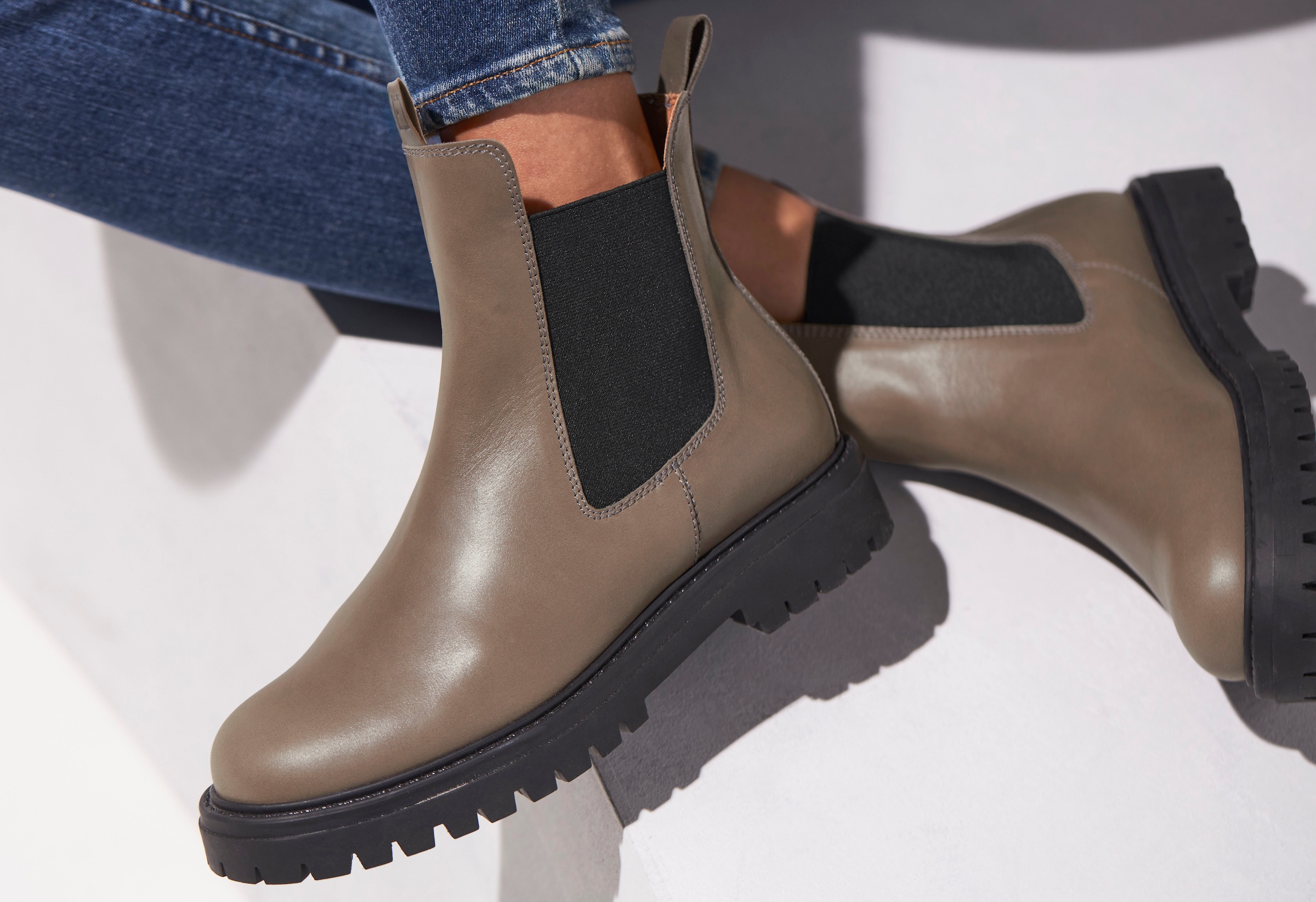 Elbsand Stiefelette  Chelseaboots, Schlupfstiefel, Bikerboots aus Leder