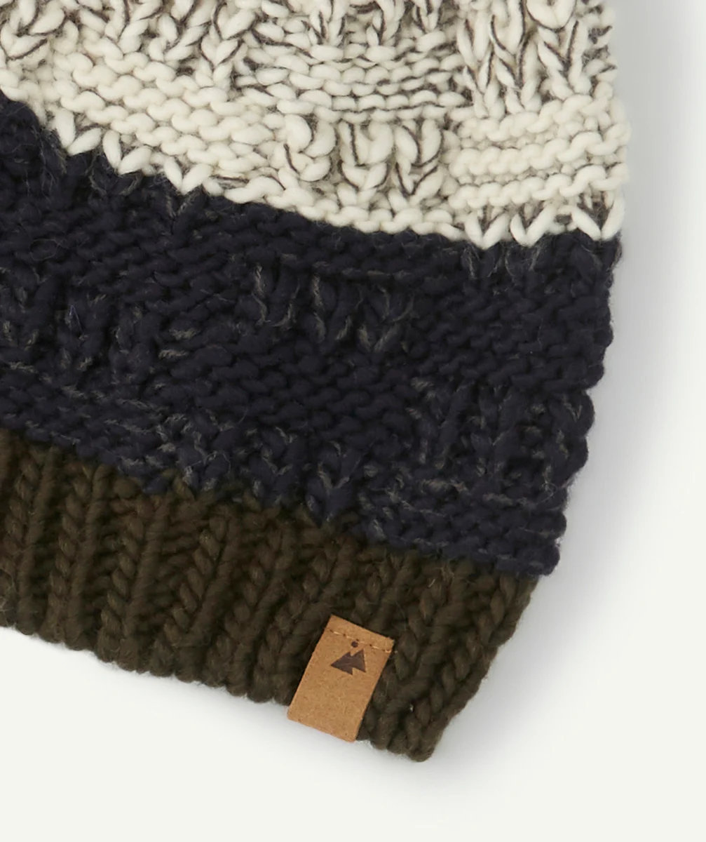 BONNET GARÇON EN TRICOT EN FIBRES RECYCLÉES AVEC POMPON