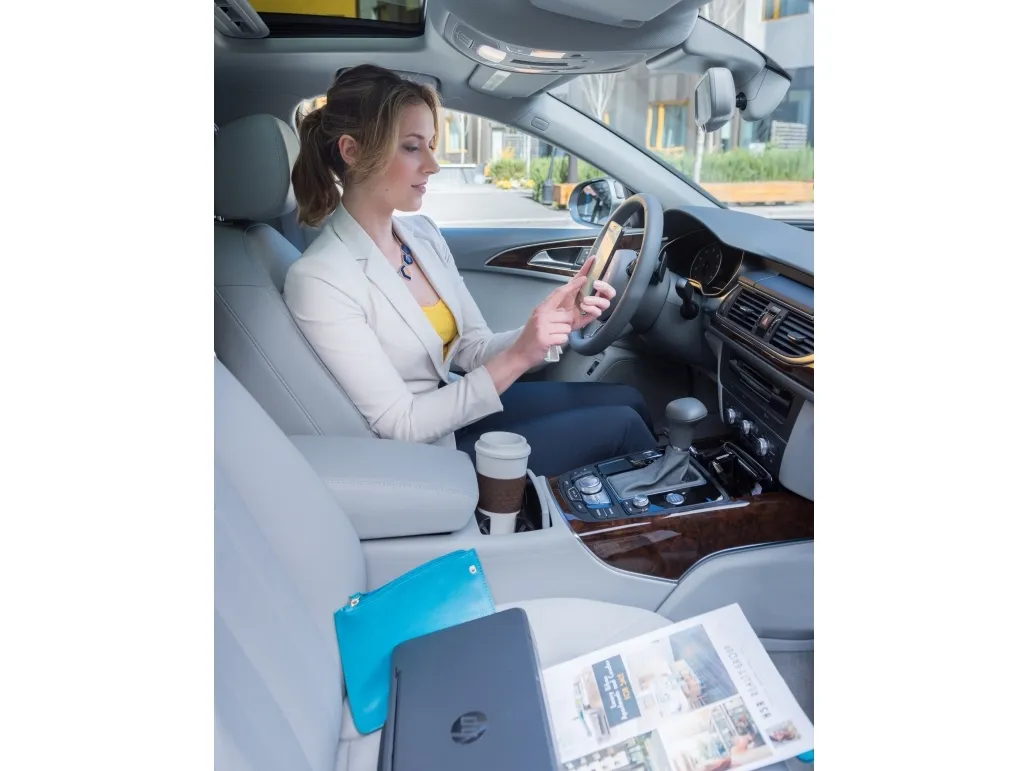 HP Officejet 200 Mobile Printer - Printer - farve - blækprinter - A4/Legal - 1200 x 1200 dpi - op til 20 spm (mono) / op til 19 spm (farve) - kapacitet: 50 ark - USB 2.0, USB vært, Wi-Fi