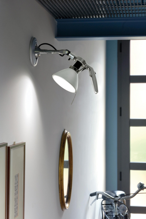 Luceplan Fortebraccio wandlamp 1-arm large metaal