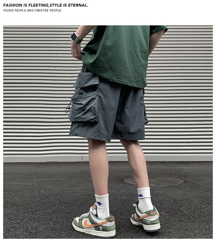 emeisa - Low Rise Plain Wide Leg Cargo Shorts
