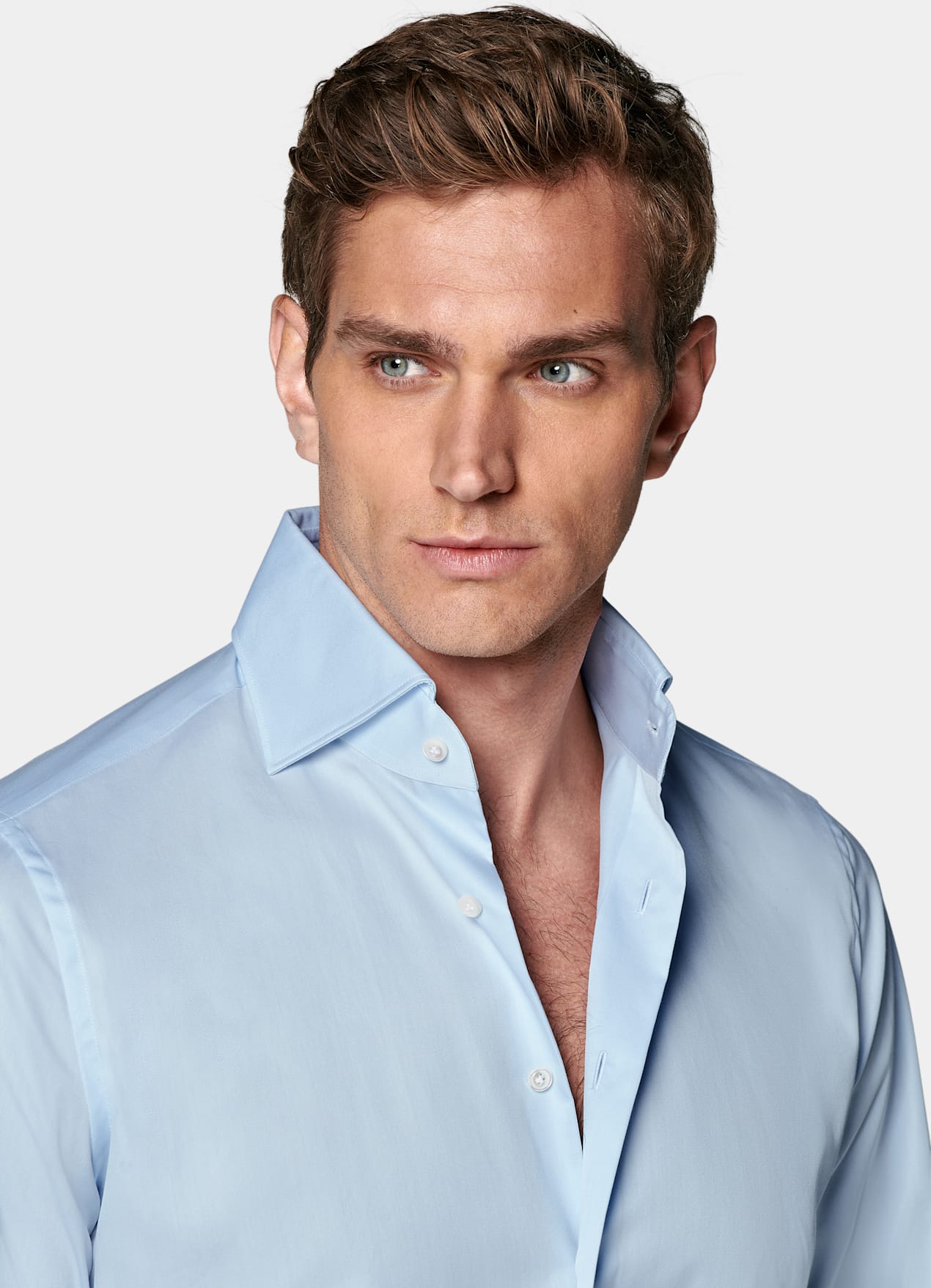 Chemise coupe tailored en popeline bleu clair