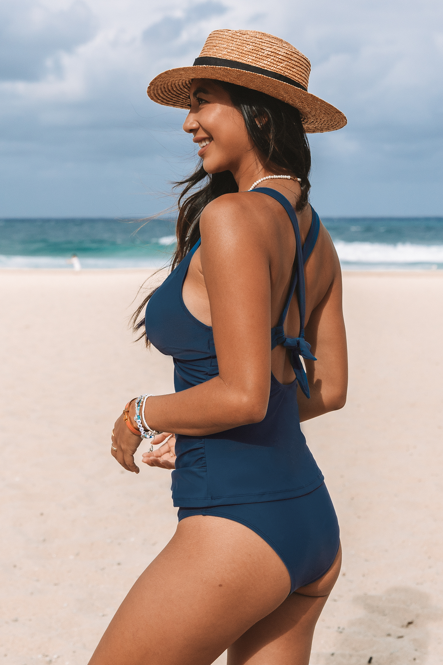 Tankini à col en V et dos croisé et bas standard bleu