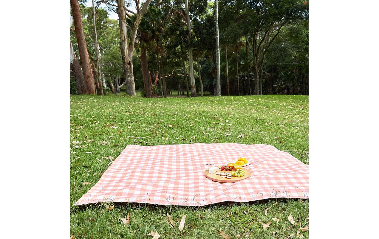 Picknickdecke Strawberry & Cream 170 x 240 cmPicknicktuch