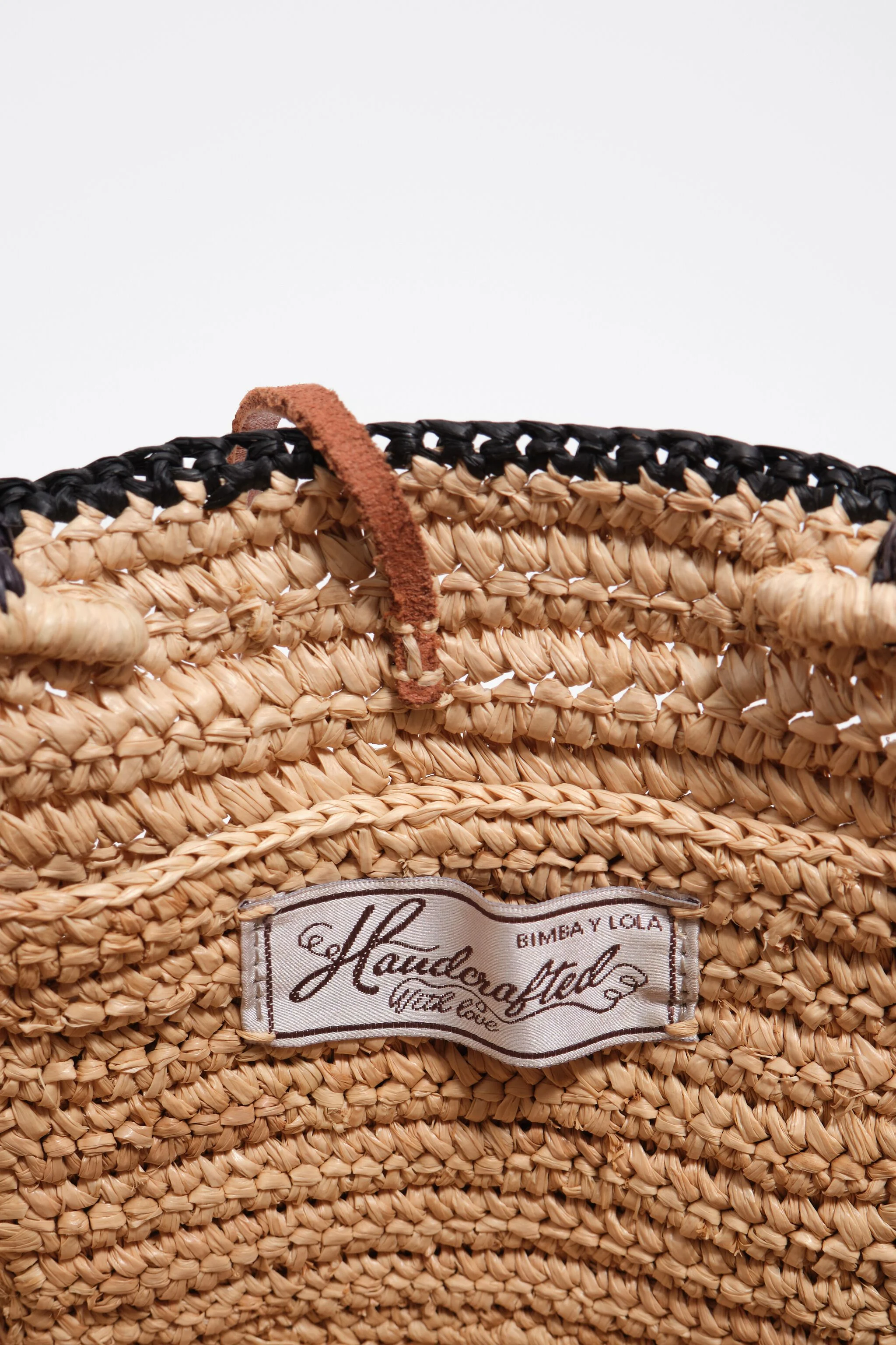 Bolsa pequena de vime natural