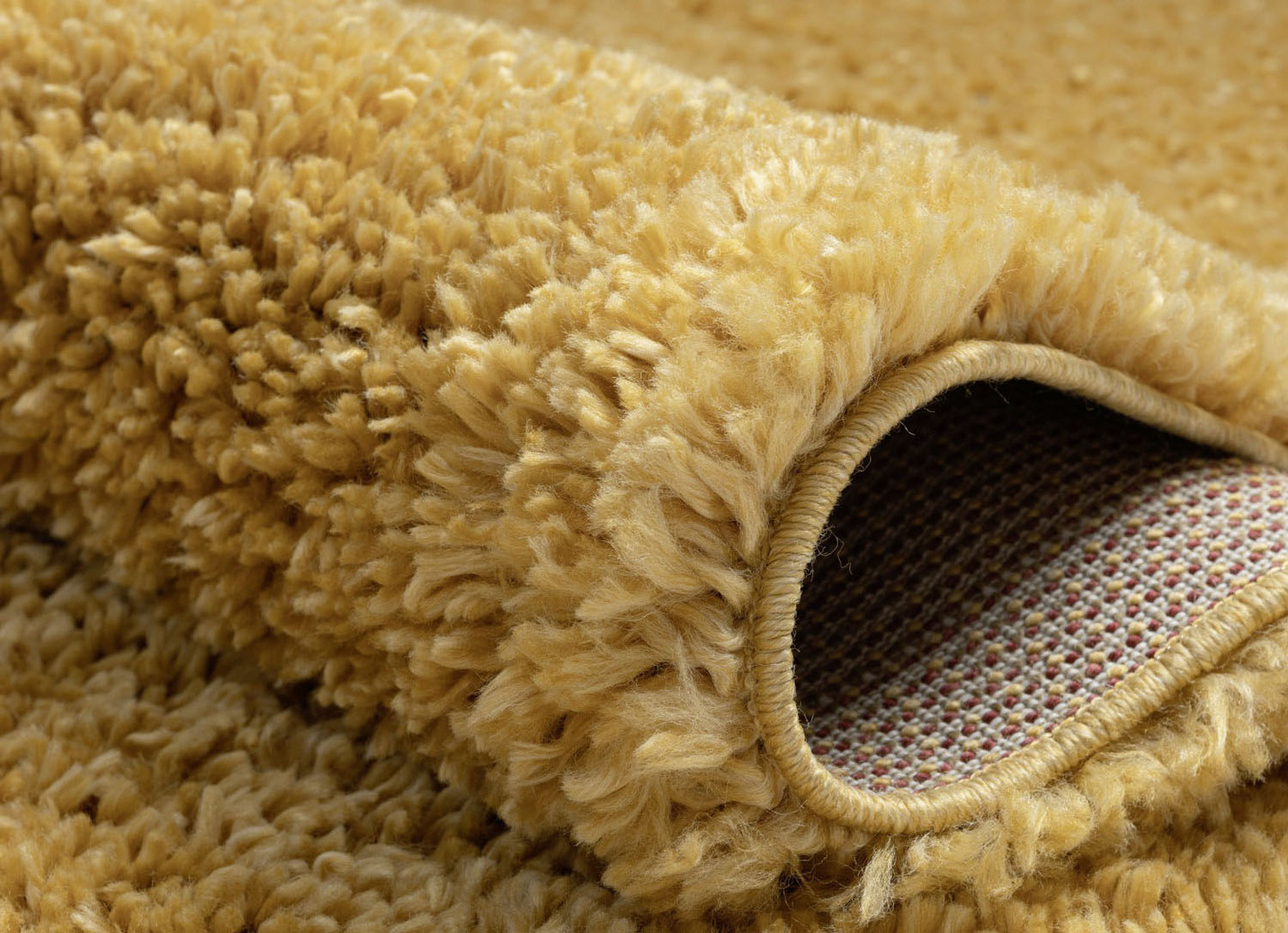 Traumhaft flauschige Brücken und Teppiche in Shaggy-Qualität