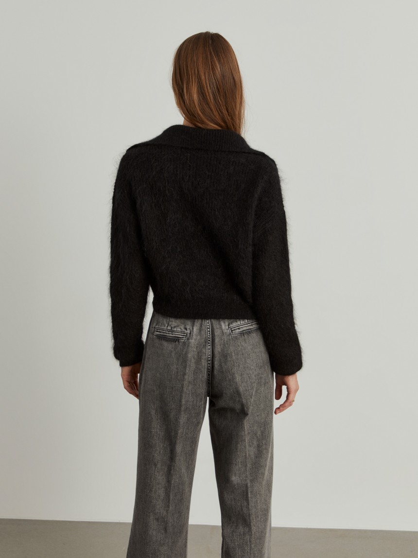 Camisola decote em V com lã mohair