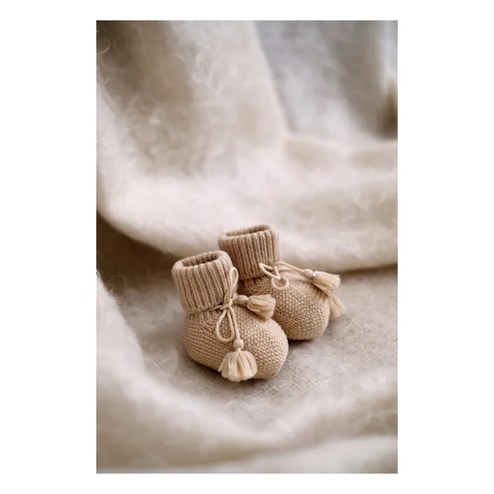 Gentil Coquelicot Chaussons en tricot et pochon brodé | Beige