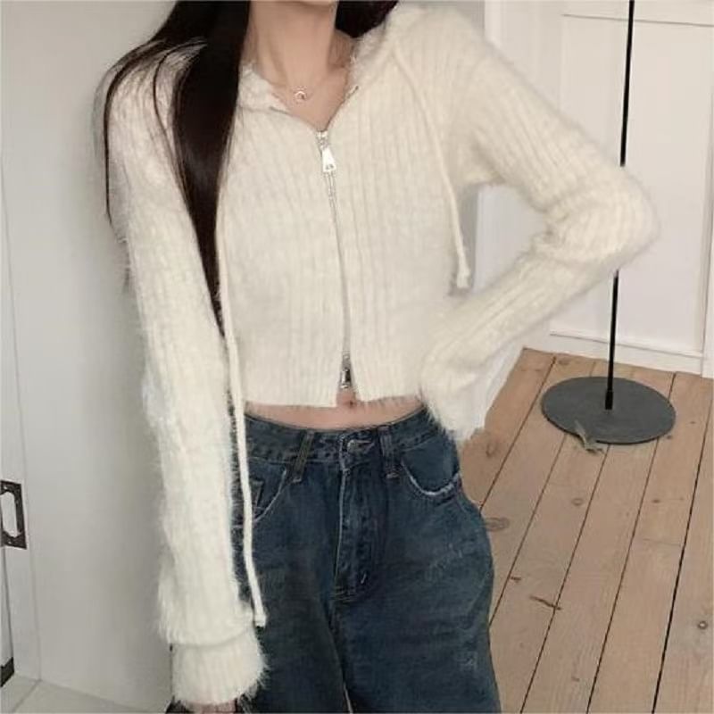 ISSOL - Effen geribbelde crop top met trekkoord, capuchon en rits