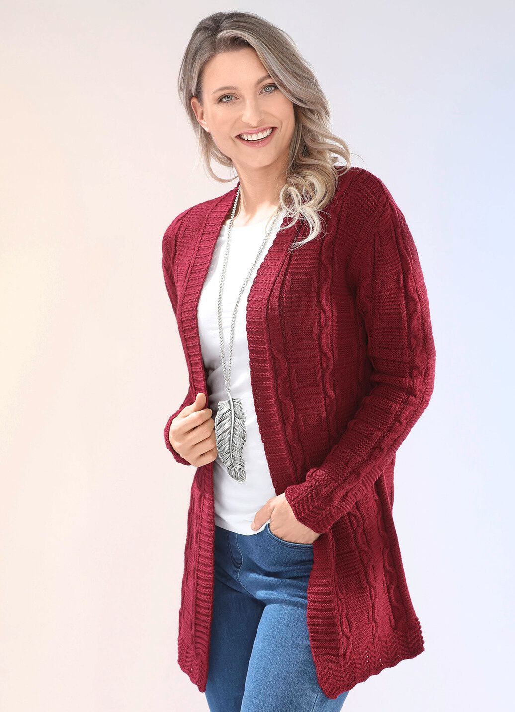 Strickjacke in Strukturmix