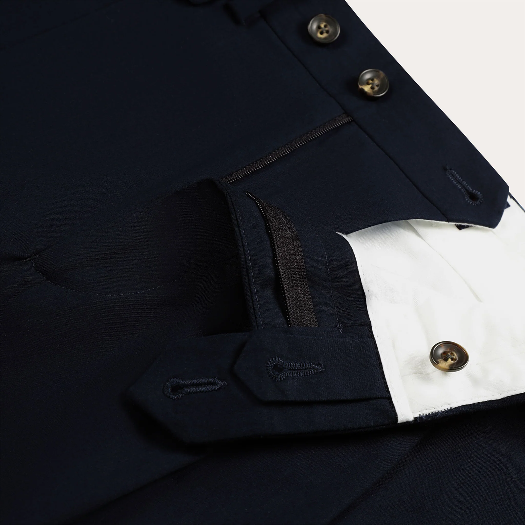Double-pleated pants in navy cotton