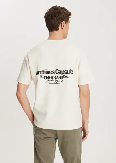 T-shirt met print capsule off-white (ECRU)