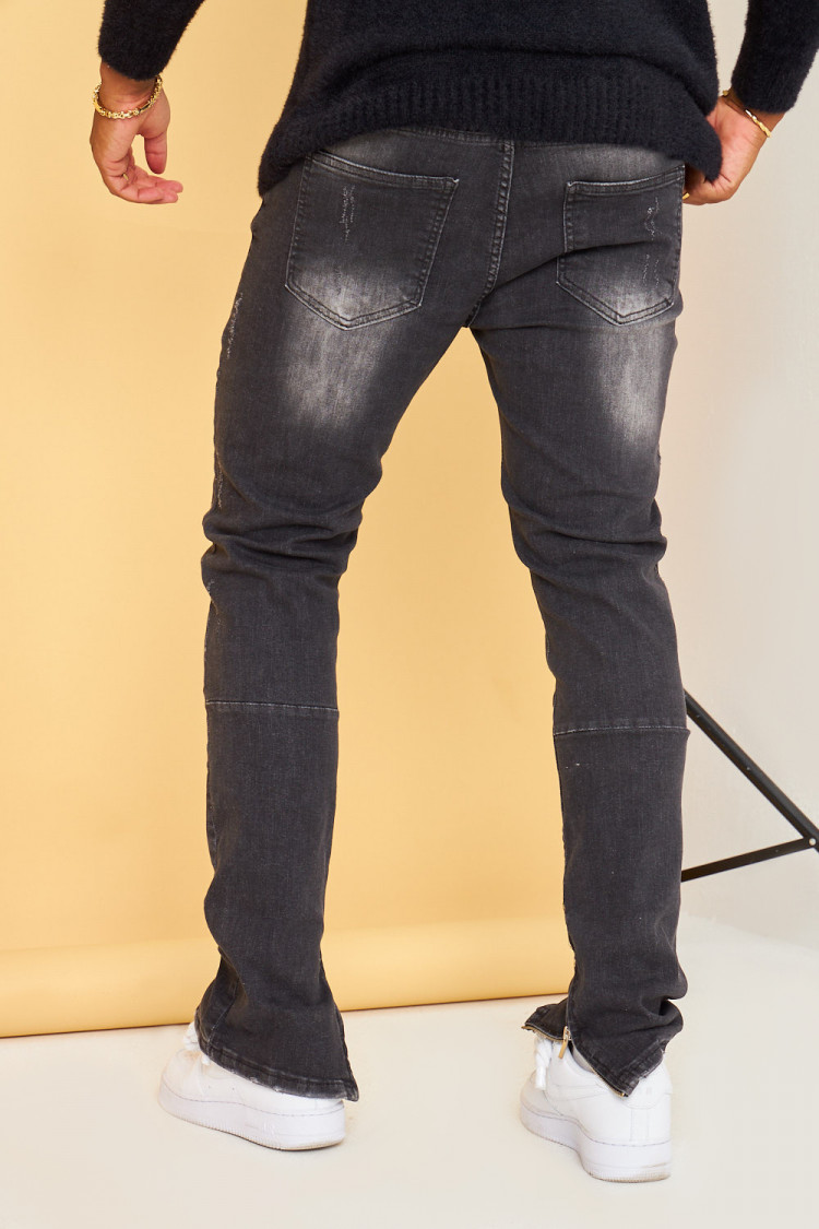 Jeans noir usé avec tâches et déchiré