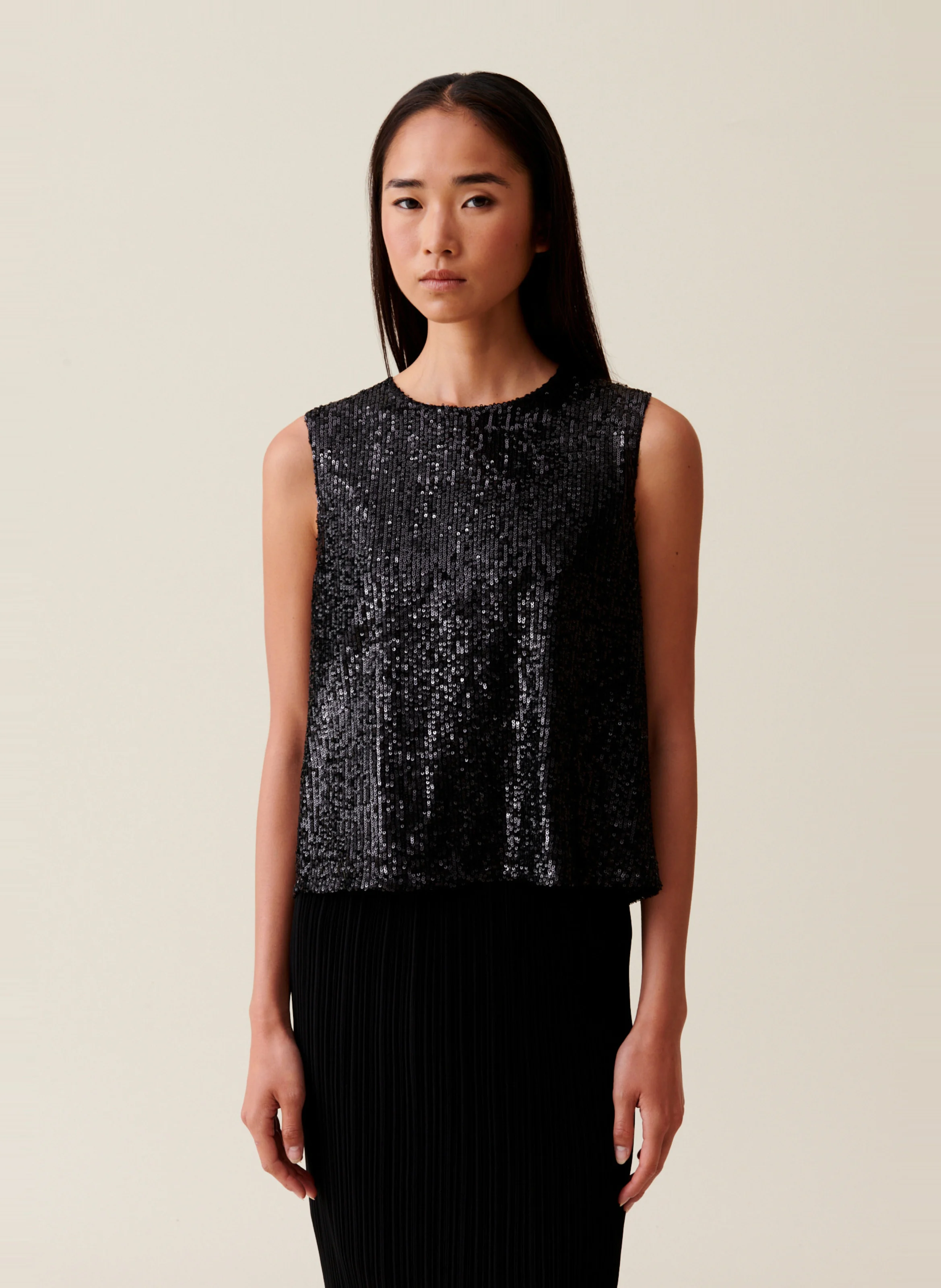 Top droit col rond à sequins | Noir