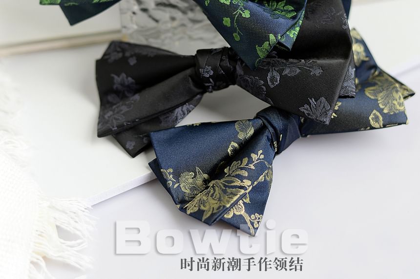 Prodigy - Vlinderdas met bloemenjacquard