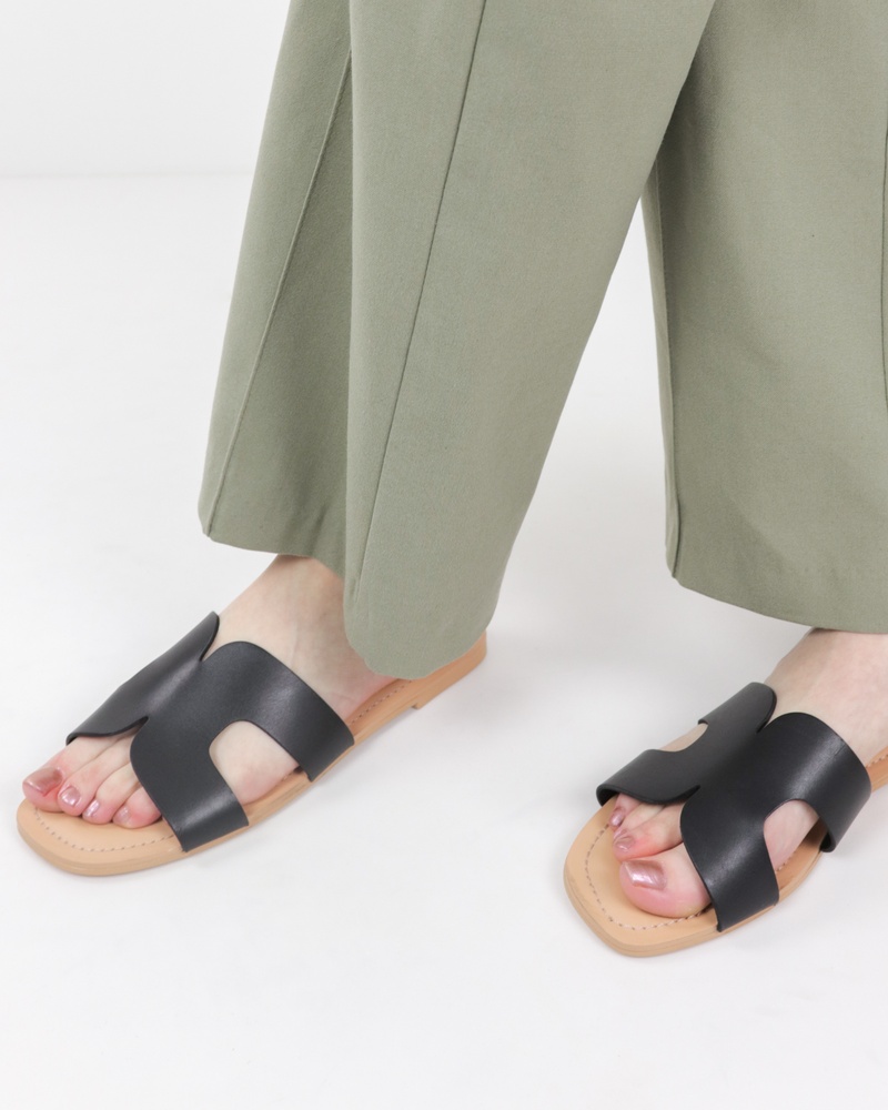 Steve Madden Zarnia Slippers  - zwart