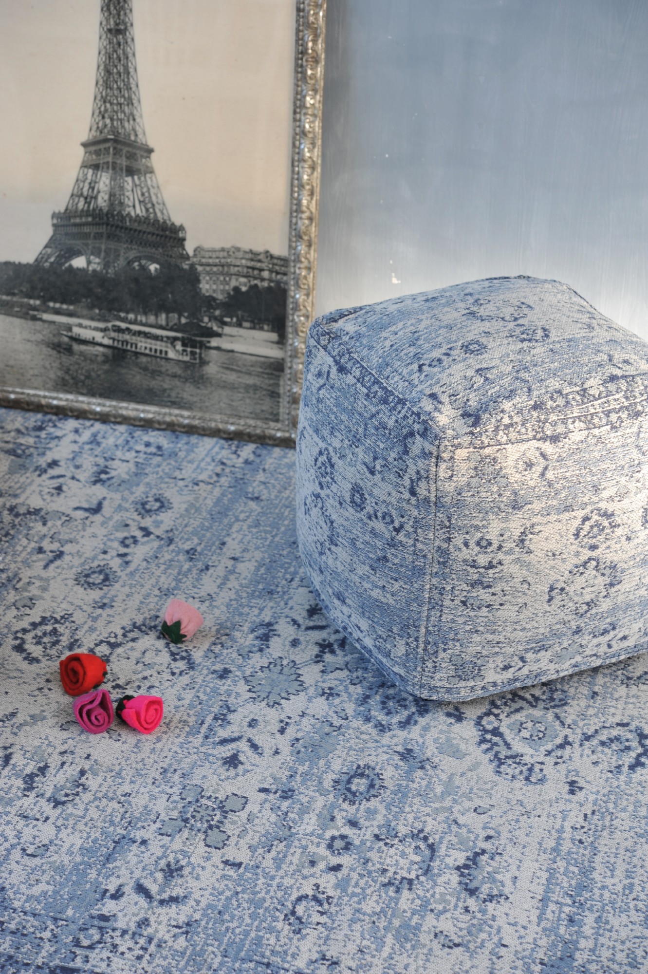 Pouf 'Yuva', cremeweiß, blautöne, T 45 cm, B 45 cm, H 45 cm von fischer's lagerhaus