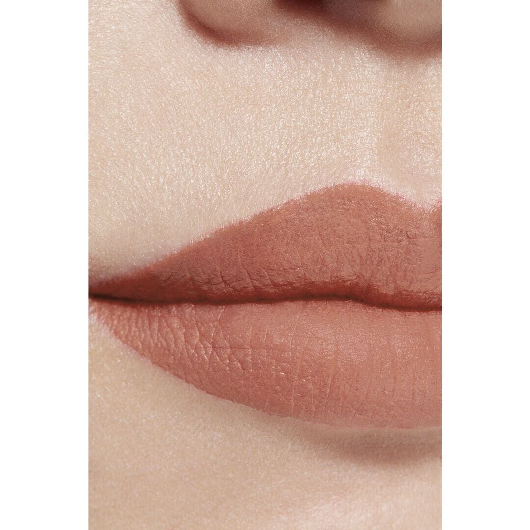 CHANEL ROUGE ALLURE LIQUID VELVET BATOM LÍQUIDO MATE INTENSO DE LONGA DURAÇÃO