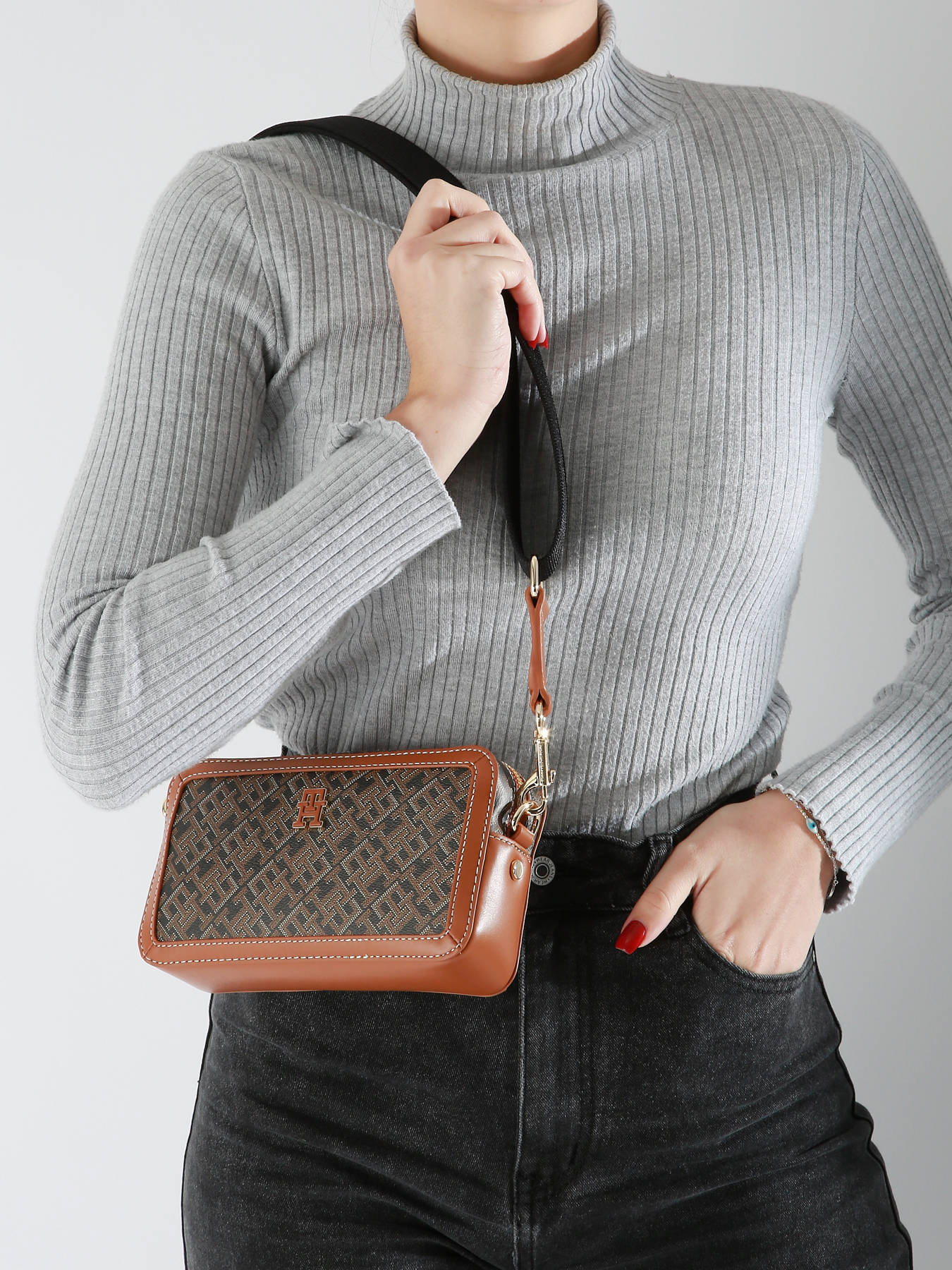 Sac bandoulire Th monoplay TOMMY HILFIGER