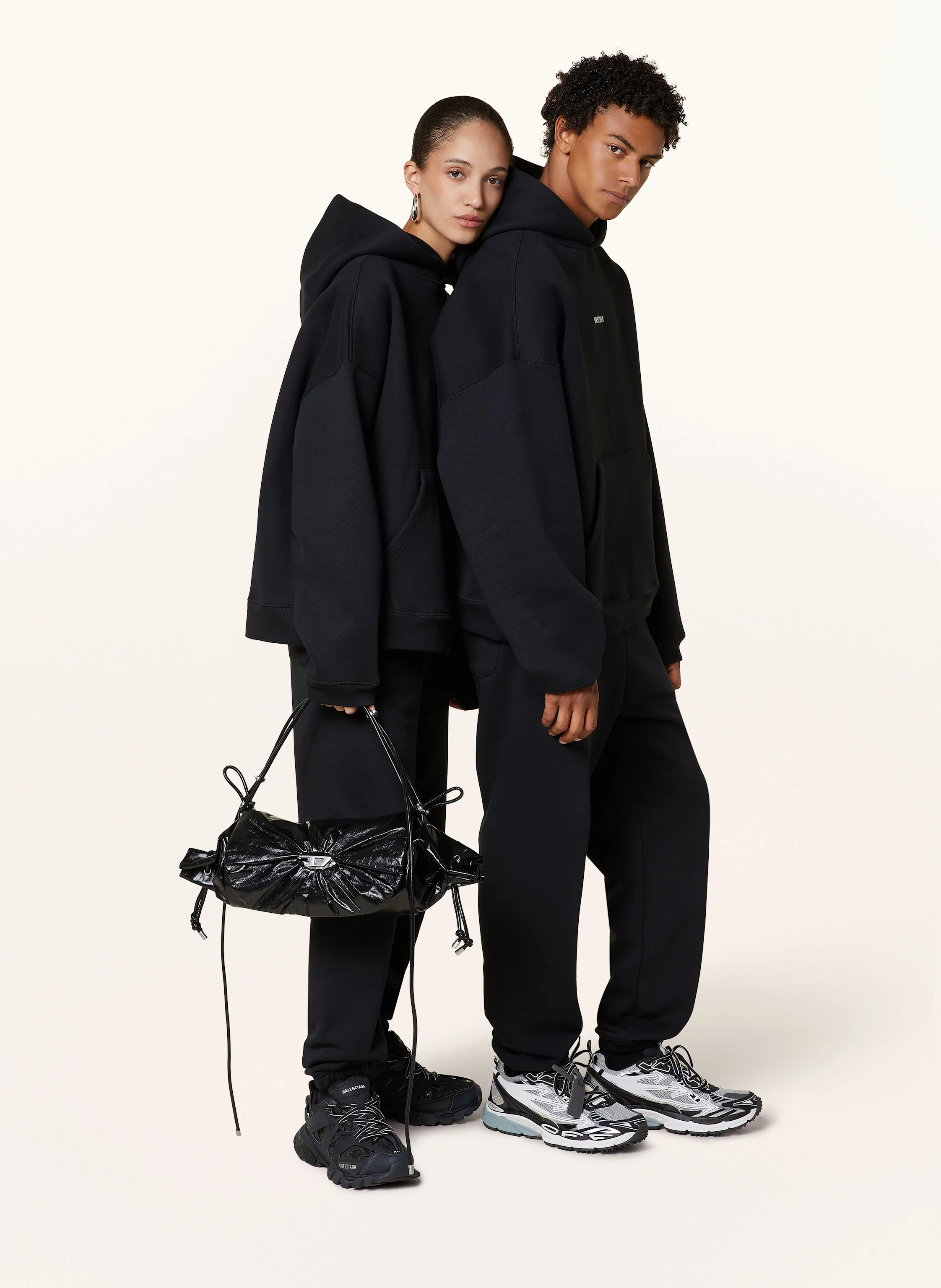 WRSTBHVR Hoodie BRON