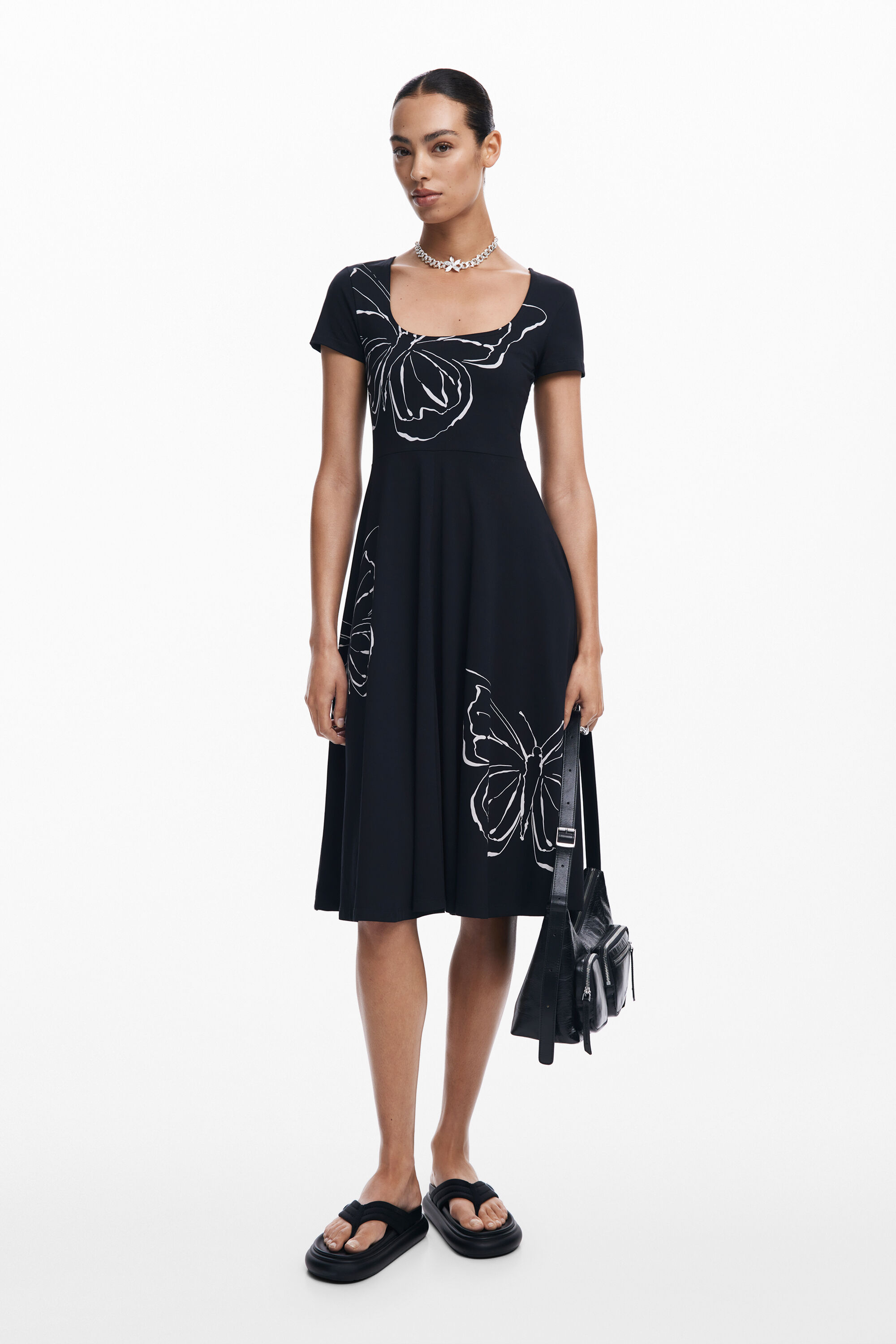 vestido midi borboleta