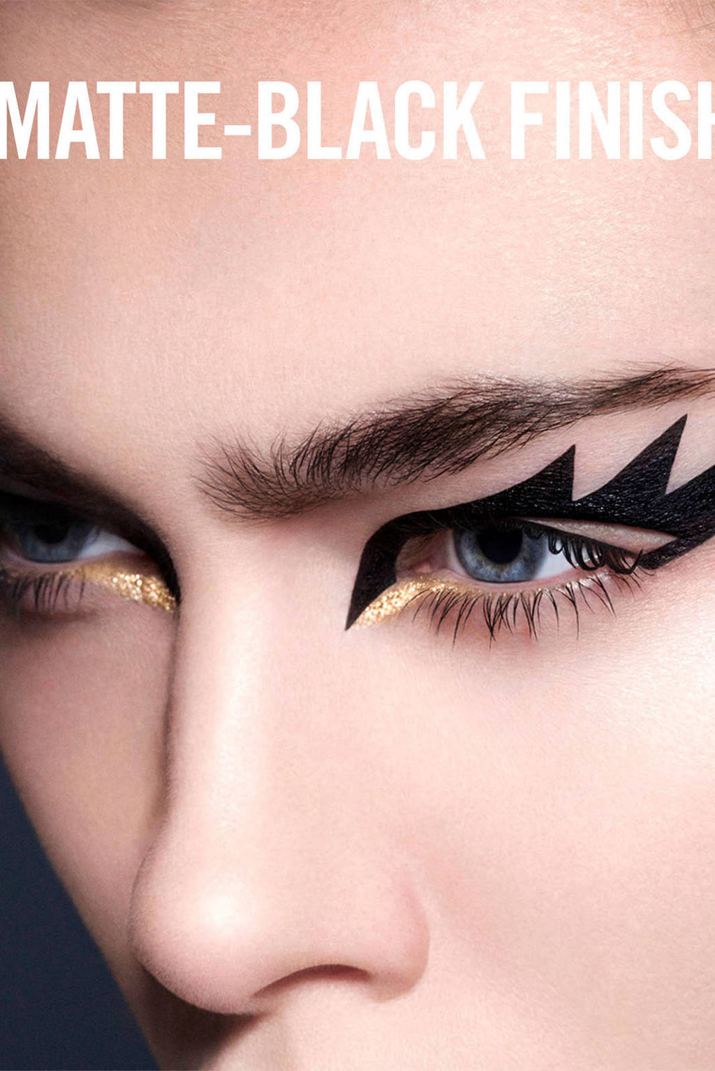 Oplichterij waterig pure rommelExaggerate Eyeliner - 01 Black