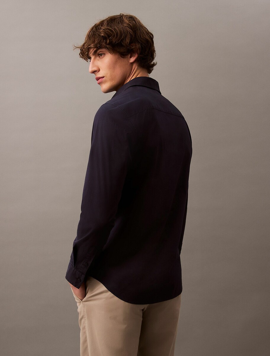 CALVIN KLEIN<br>Camisa de manga comprida de corte justo