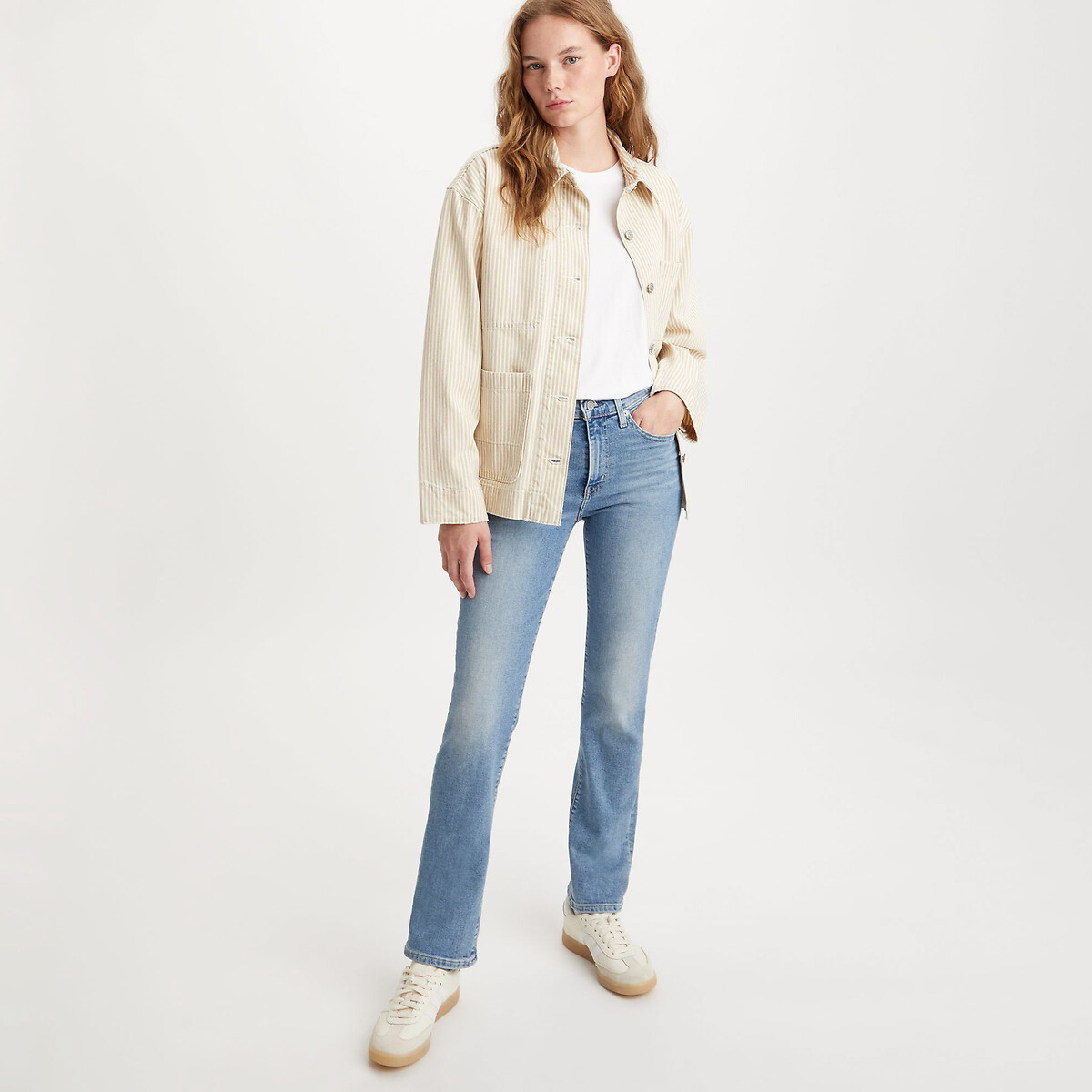 Calça jeans Levi's 724 de cintura alta e corte reto.