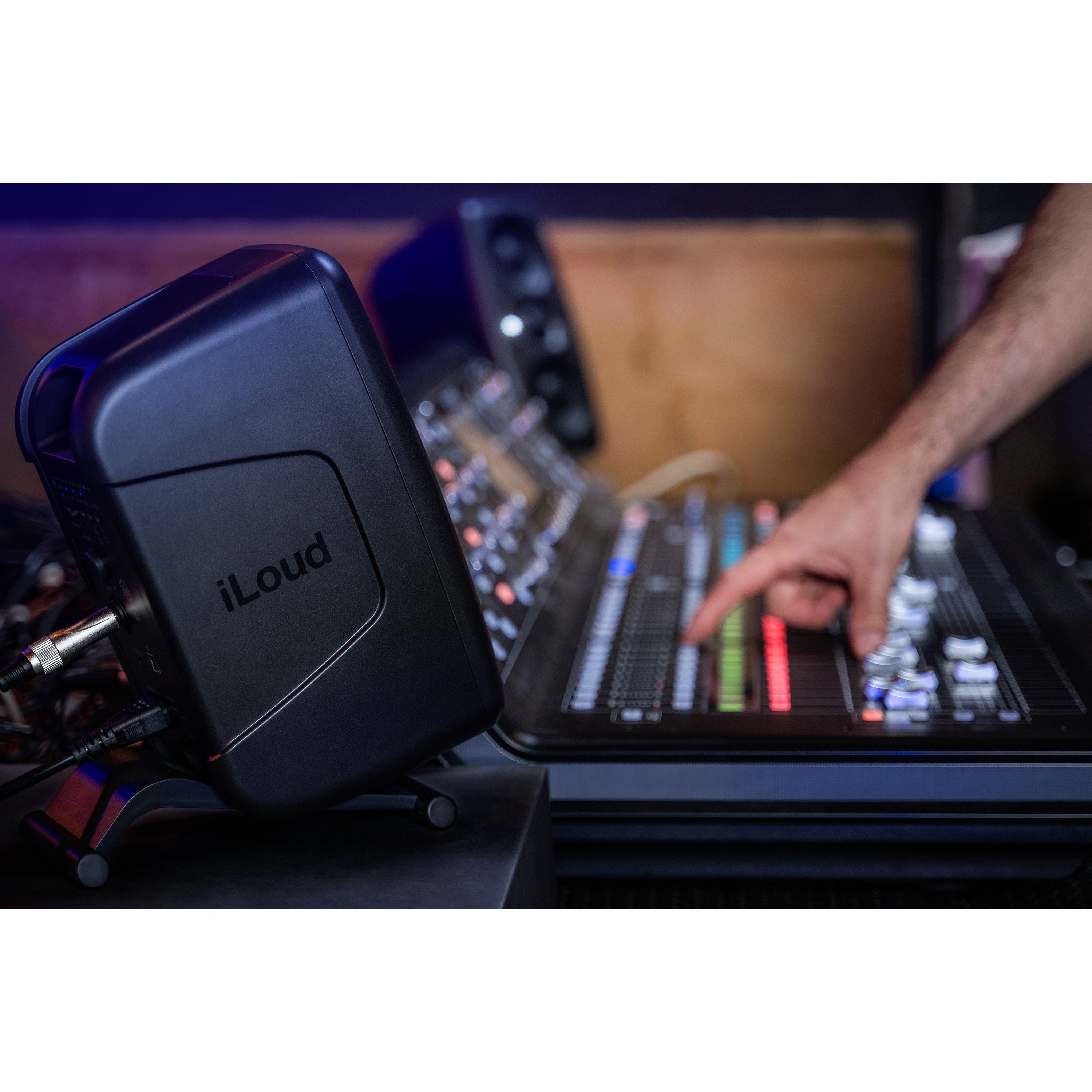 IK Multimedia iLoud MTM MKII studio monitor (per stuk)