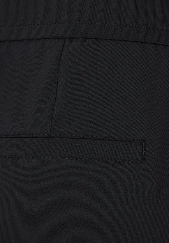 Casual Fit Hose - Black