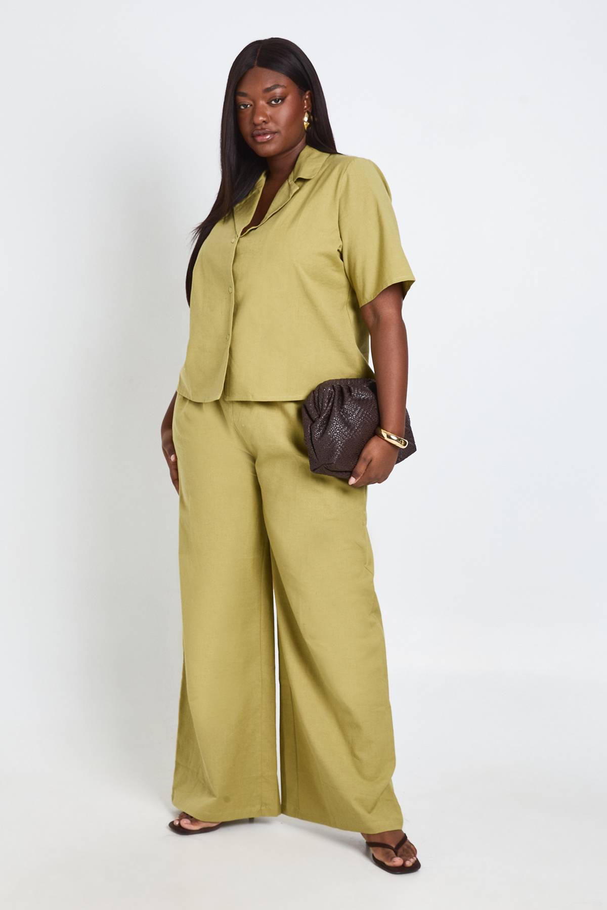 boohoo Pantalon Large En Lin Grande Taille Avec Détail De Perles Nouées