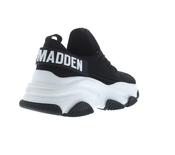 Steve Madden Protege e Sneakers.