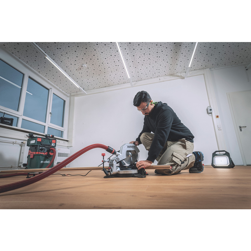 Metabo KS 216 M afkort- en verstekzaag 1.350W