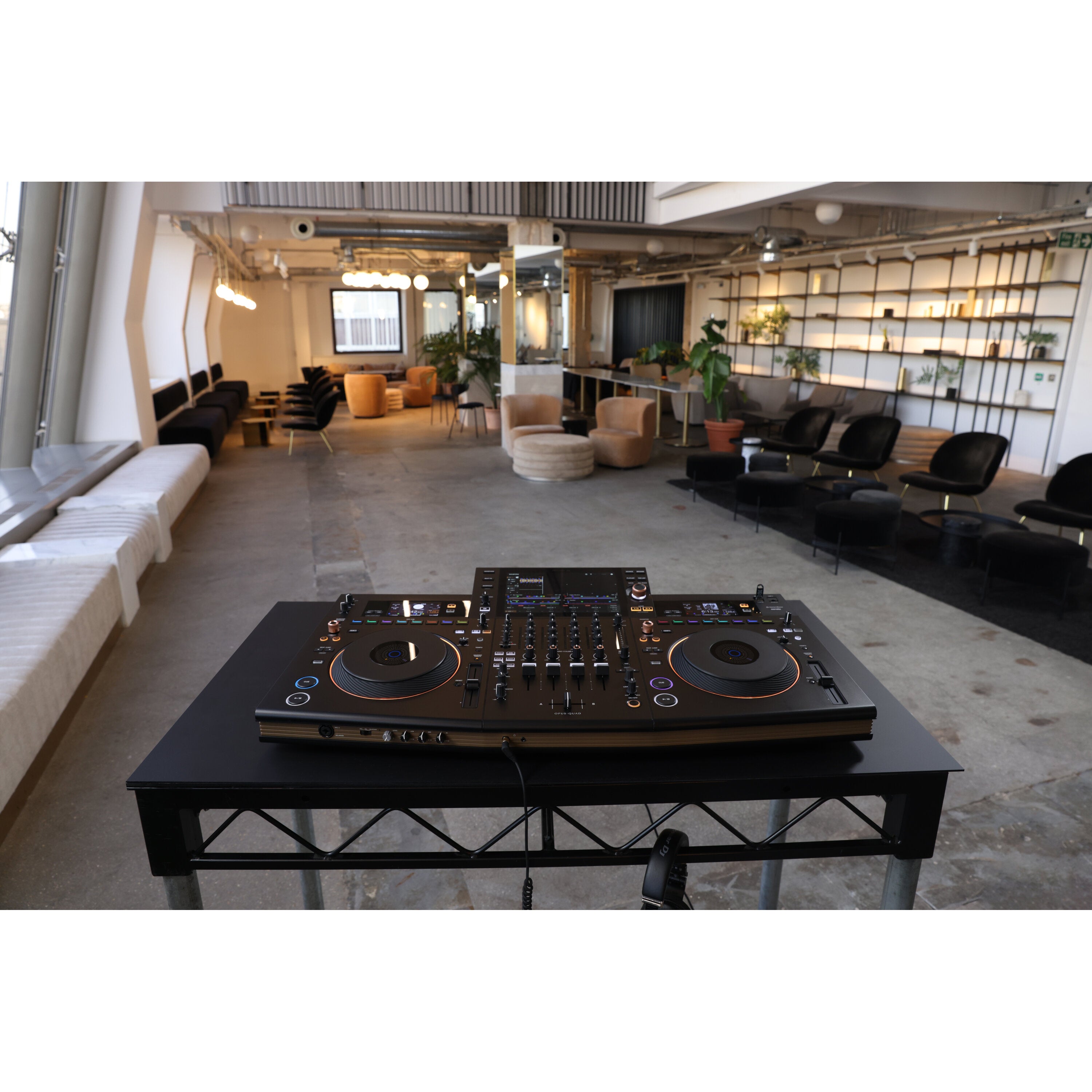 Pioneer DJ OPUS-QUAD all-in-one DJ-controller