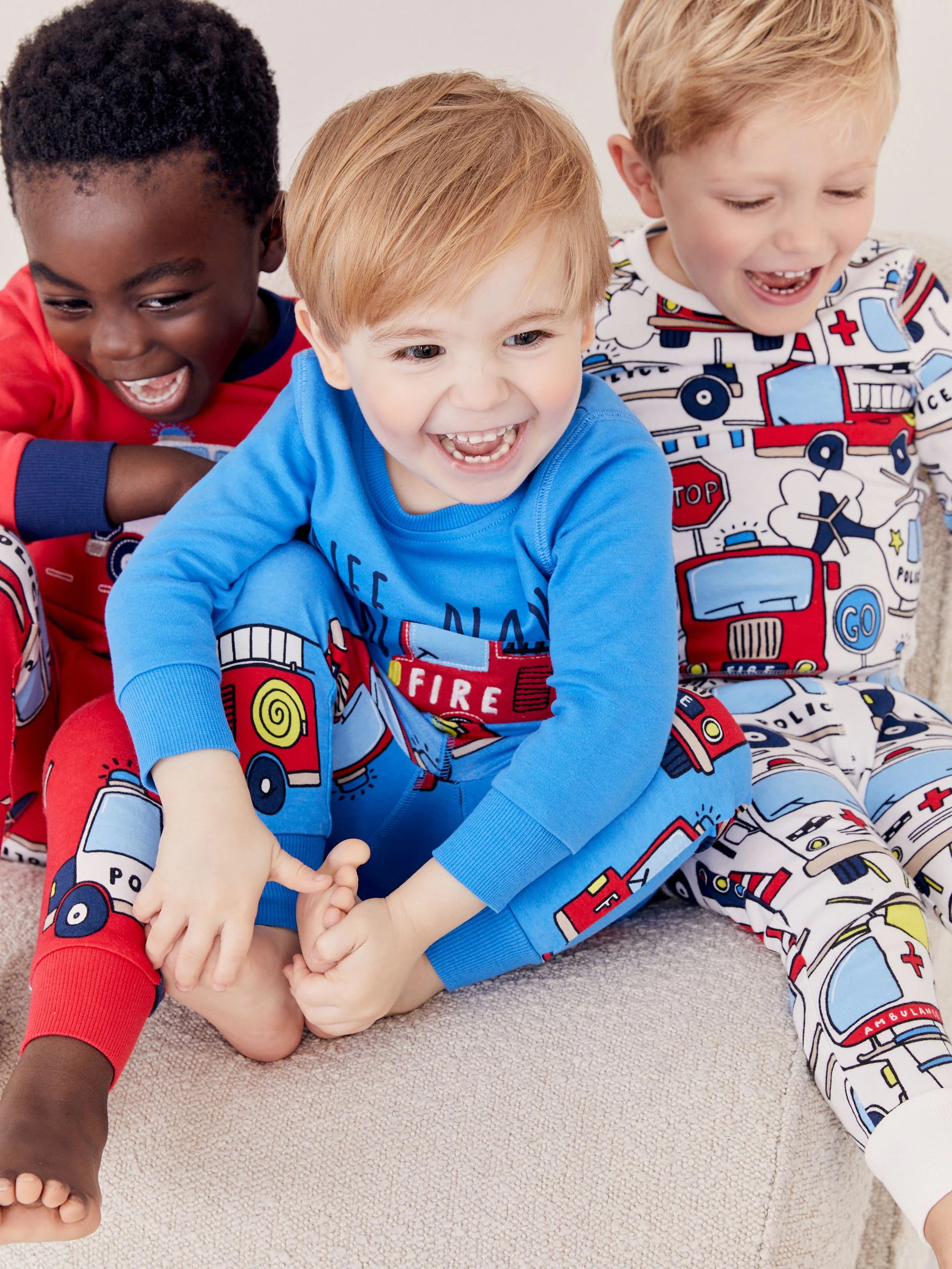 Rood/blauw met hulpvoertuigenprint - Mini Knusse Pyjama's 3 Set (9mnd-10jr)