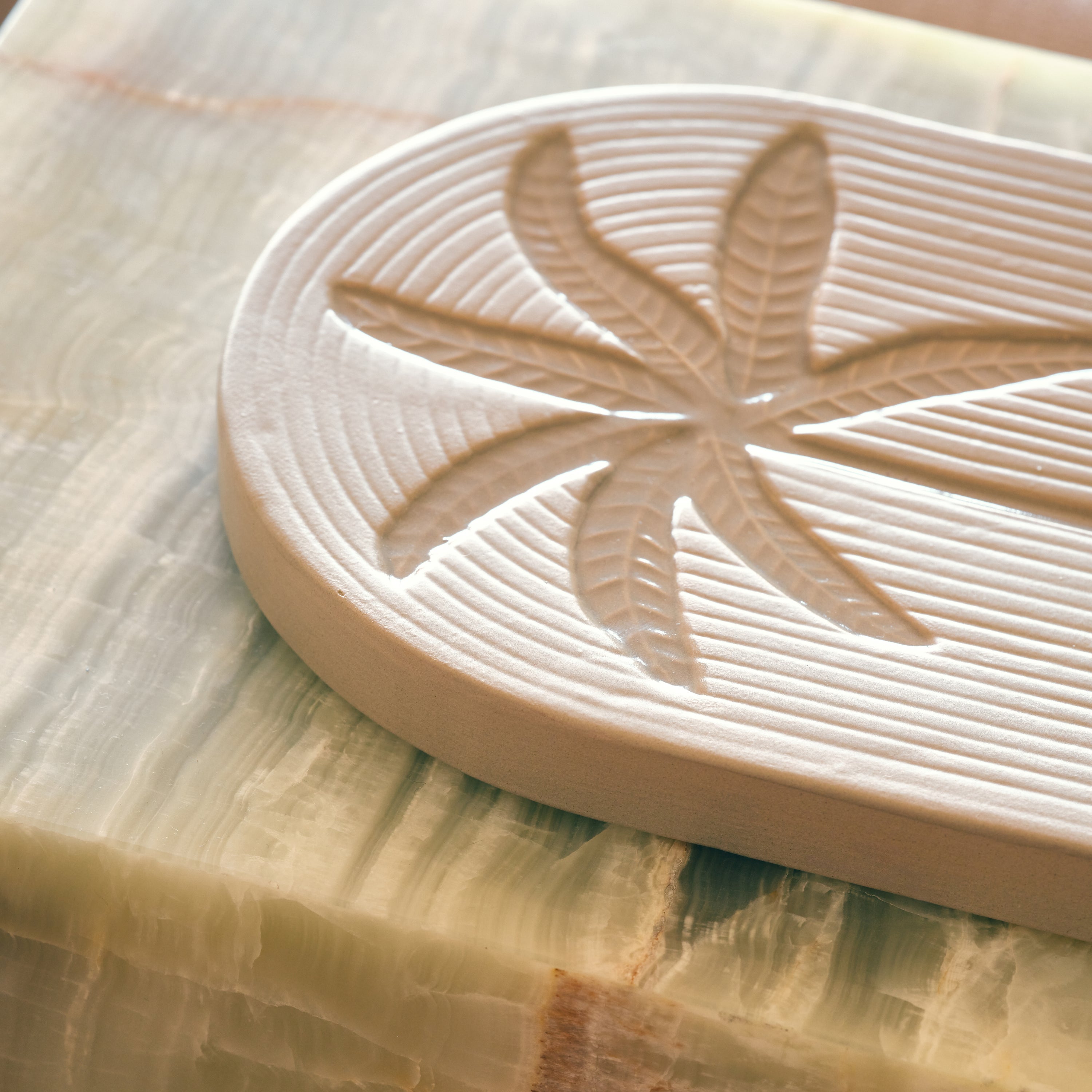 HKliving Stoneware Wandornament - Palm