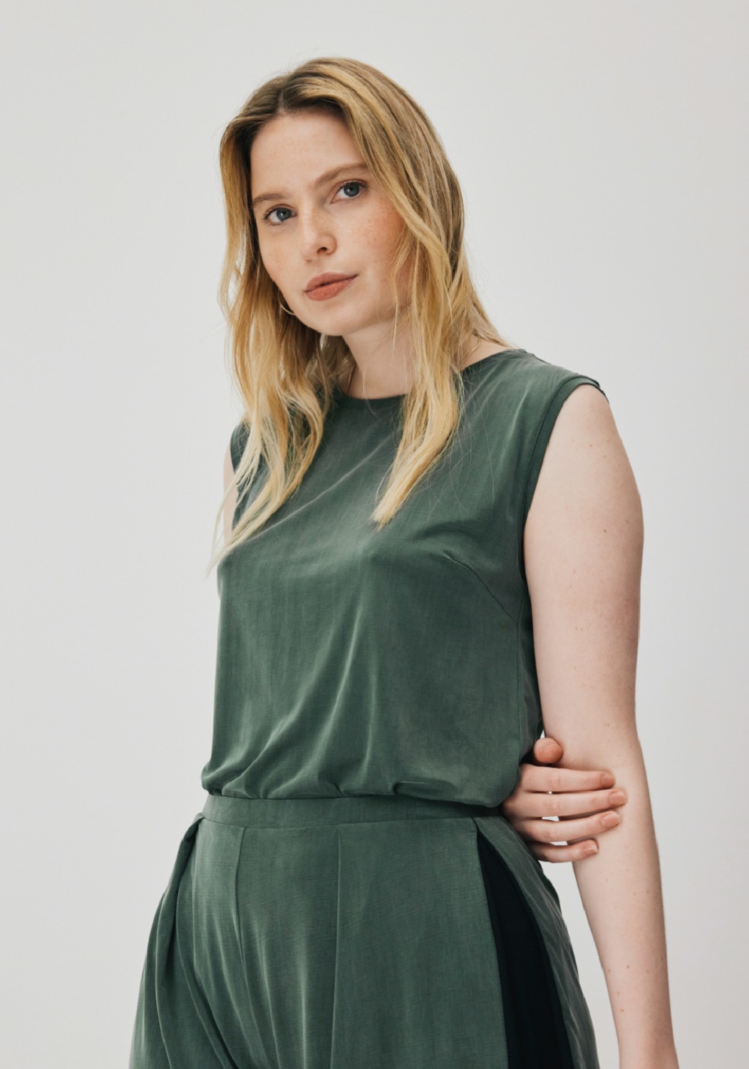Moya Kala Top Sleeveless Jungle Green