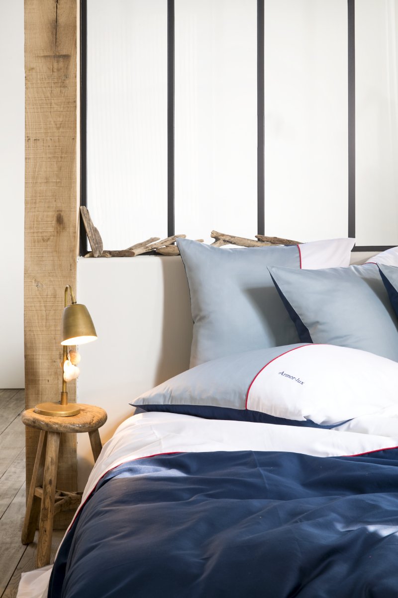 Housse de couette 260 x 240 + 2 taies