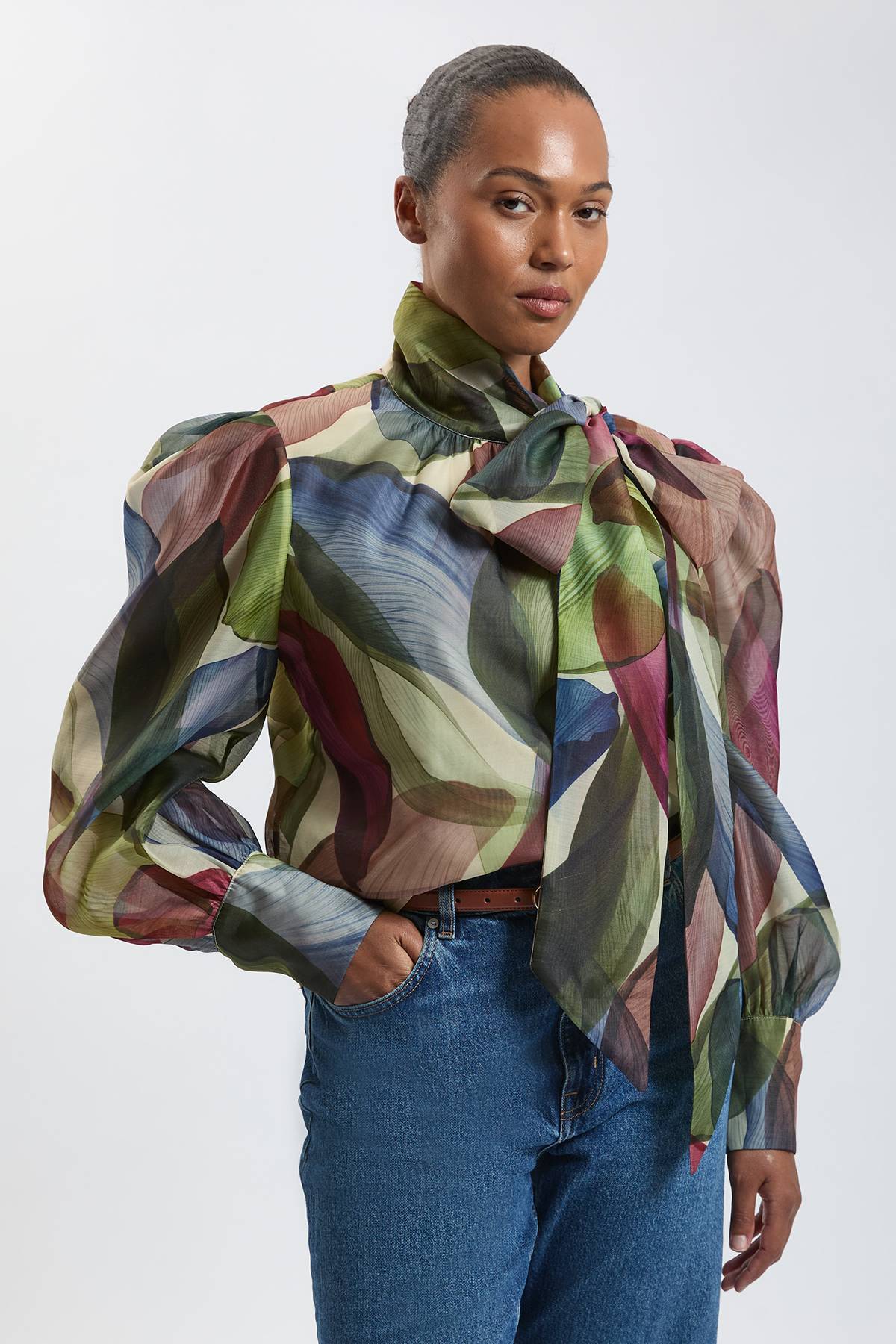 KarenMillen Chemisier Grande Taille En Organza À Imprimé Pétales Avec Lavallière