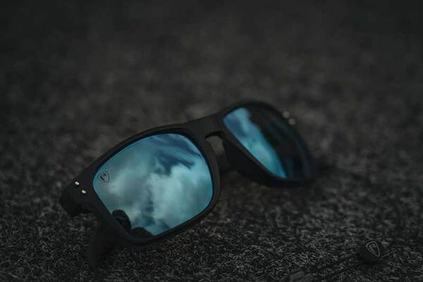 Lunettes de Soleil Fox Rage Transparent Black Brown Lens Mirror Blue Eyewear