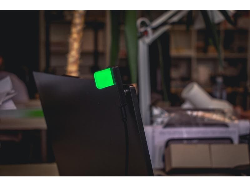 Luxafor Flag mit 0.5 m USB-C Kabel, Schwarz Luxafor Flag – USB-LED-Verfügbarkeitsanzeige zur Vermeidung von Ablenkungen